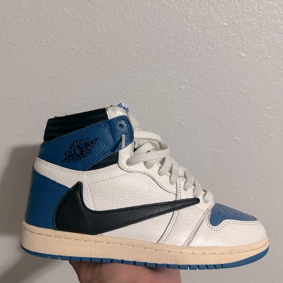 travis scott x fragment design x jordan 1 high